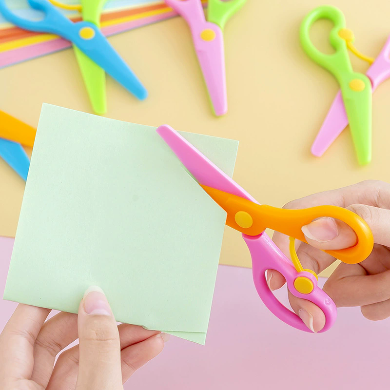 Ciseaux en plastique Double co - Baby Food Scissors avis et prix